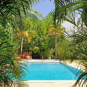 Abaai Resort